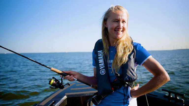 imgi 101 fishing cup