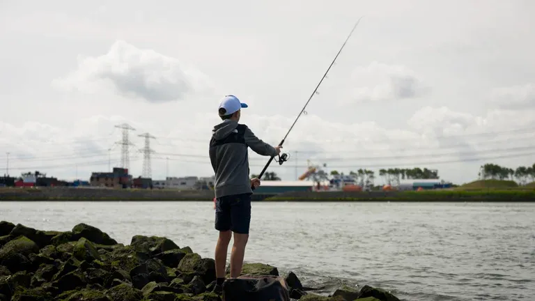 imgi 111 fishing cup